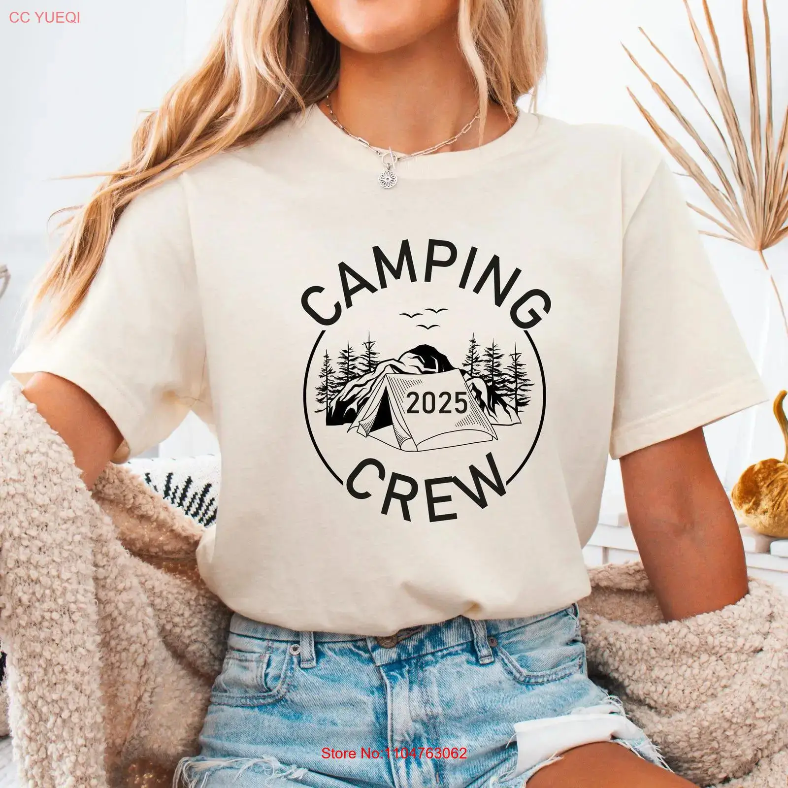 Outdoor Adventure Group - キャンプクルー2025 Tシャツ 家族旅行用 マッチングキャンプ アウトドアグループアドベンチャー トップ